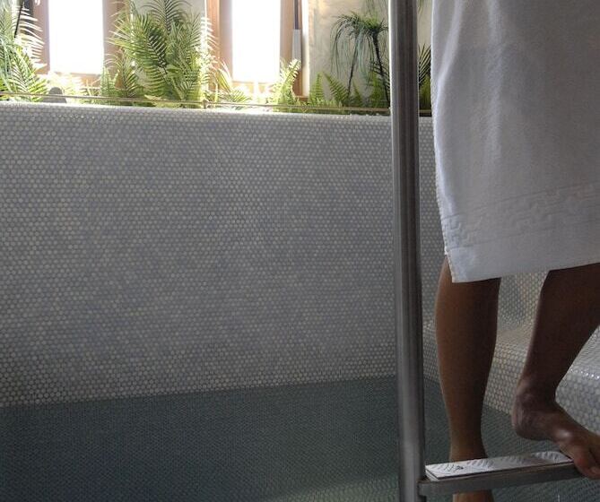 호텔 Weiler   Aktiv & Tradition