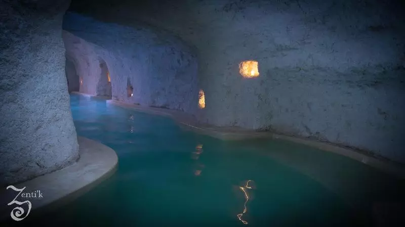 Szálloda Zentik Project & Saline Cave