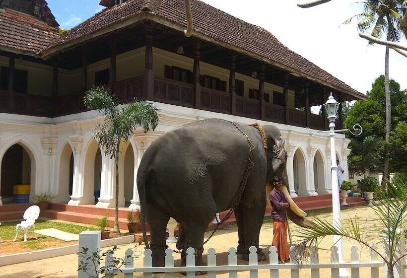 بنسيون Villa De Parrai