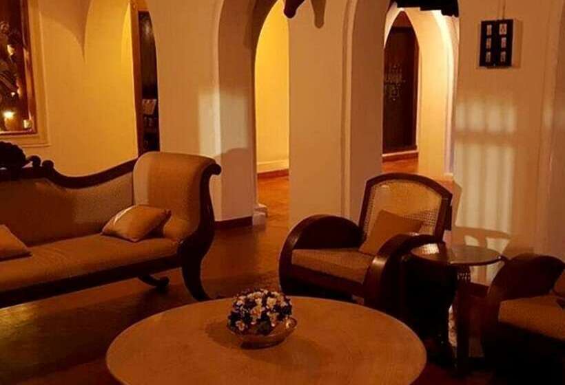 بنسيون Villa De Parrai