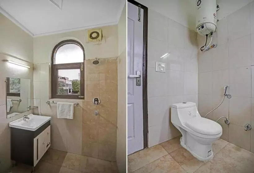 ホテル Townhouse The Premier View Near Iskcon Temple Noida