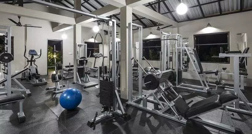 Villa Mayurana By Edwards Collection