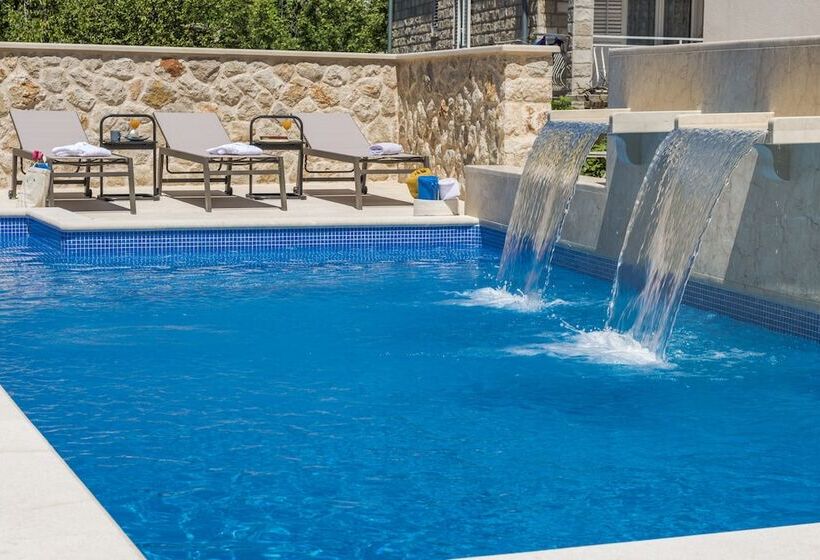 בית מלון כפרי Casa Laurea