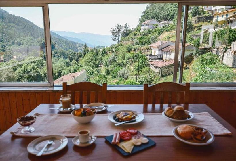 هاستل Nations Gerês Bed & Breakfast