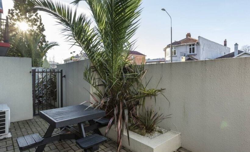 755 Regal Court Motel