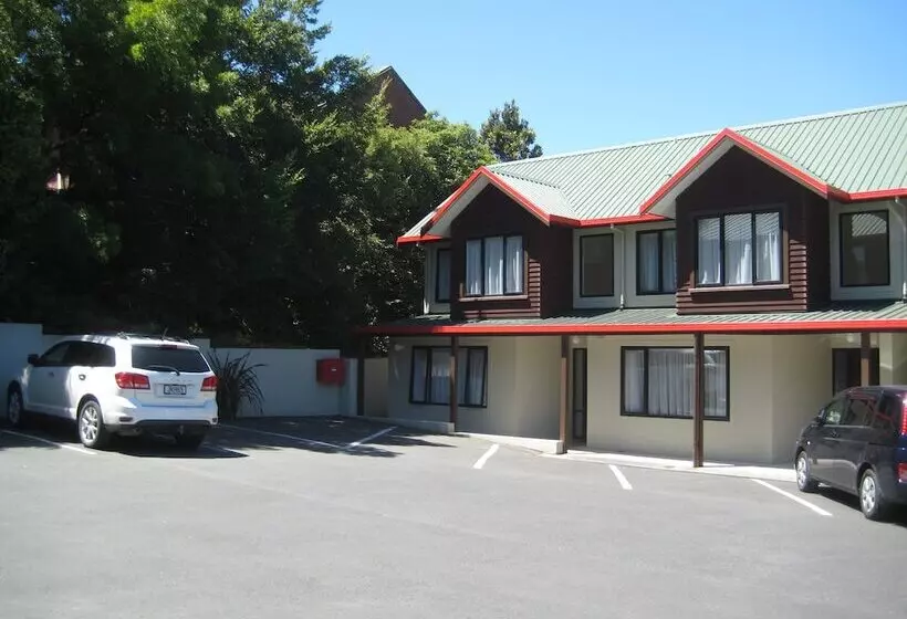 755 Regal Court Motel