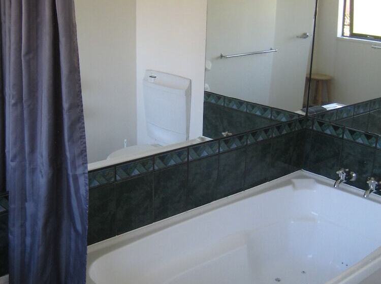 755 Regal Court Motel