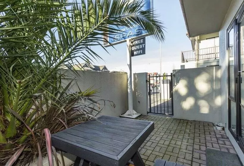 755 Regal Court Motel