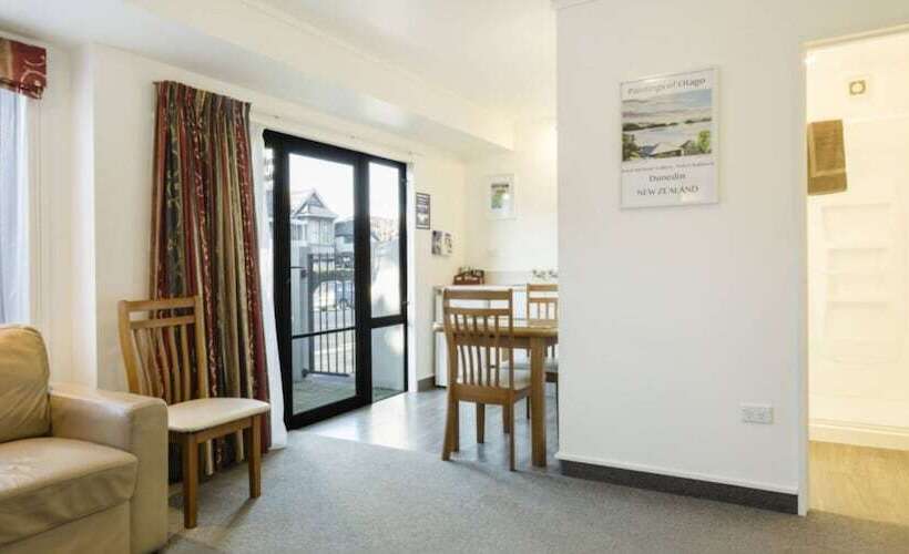 755 Regal Court Motel