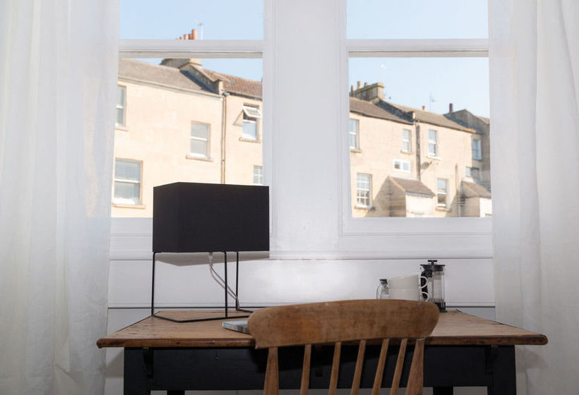 住宿加早餐  The Thief