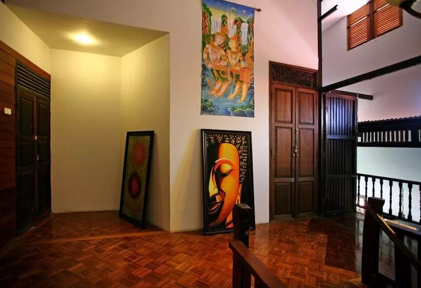 تختخواب و صبحانه Tony S Place Beds And Breakfast