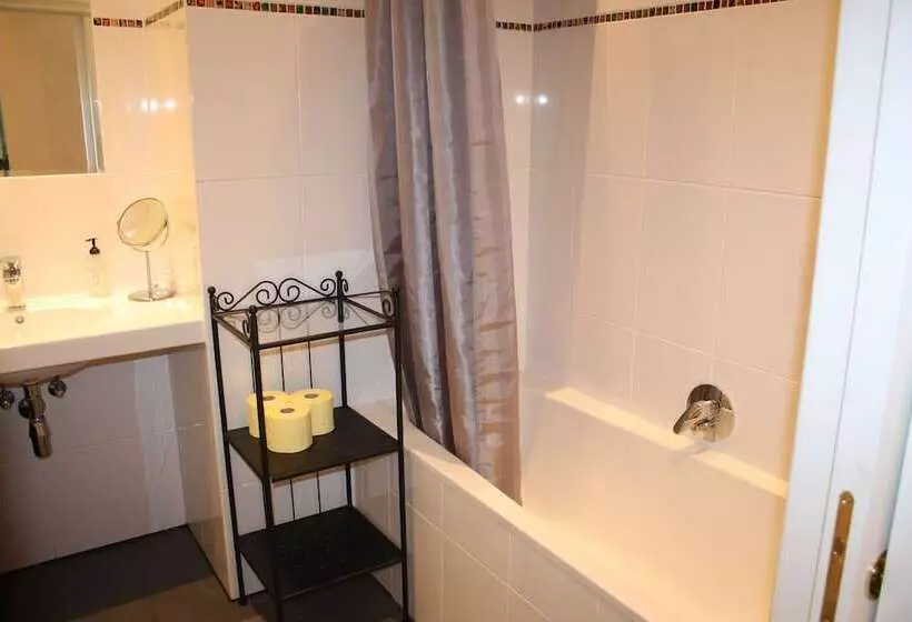 Govienna Opera Apartment