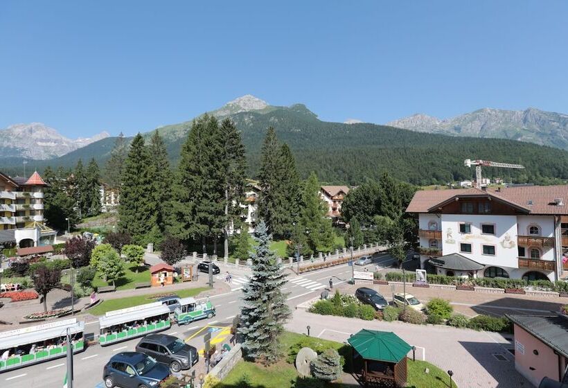 Adler Hotel Wellness & Spa   Andalo