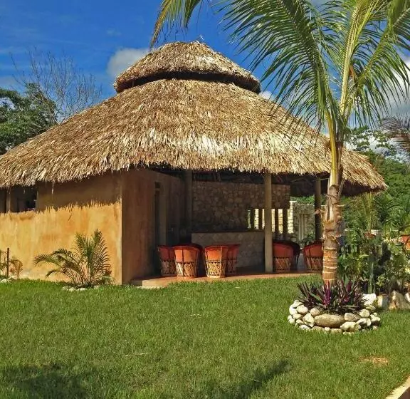 ホテル Axkan Palenque