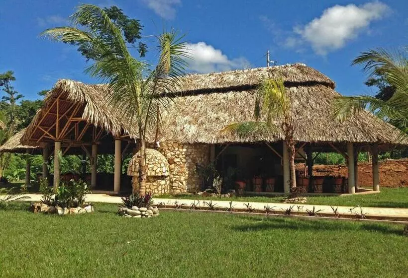 ホテル Axkan Palenque