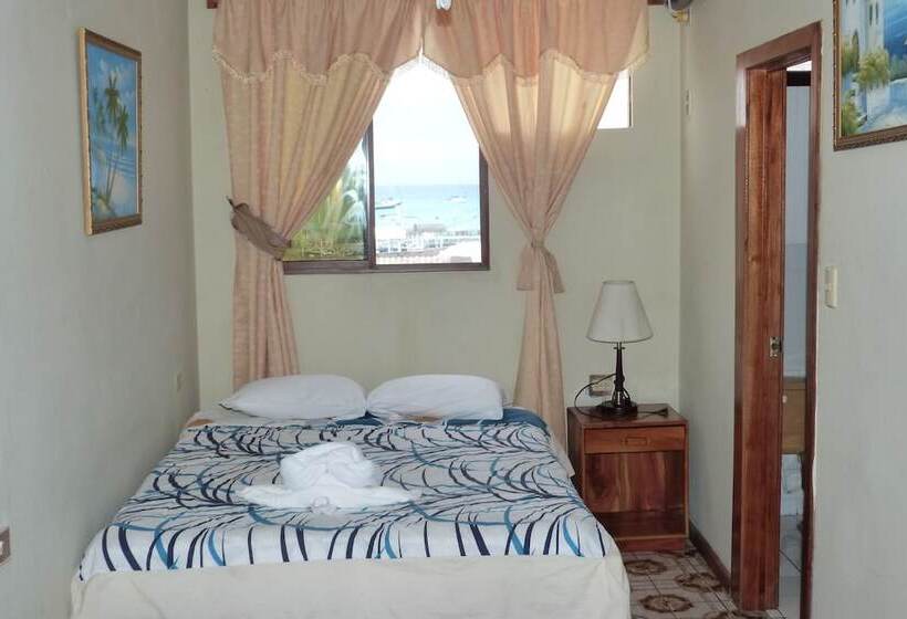 فندق Castro Galapagos