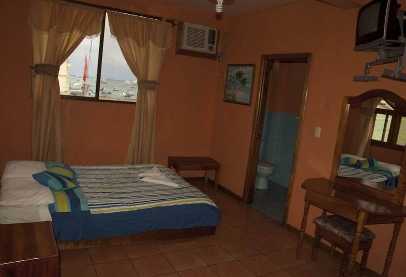 فندق Castro Galapagos