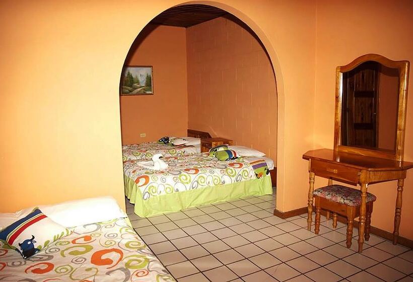 فندق Castro Galapagos