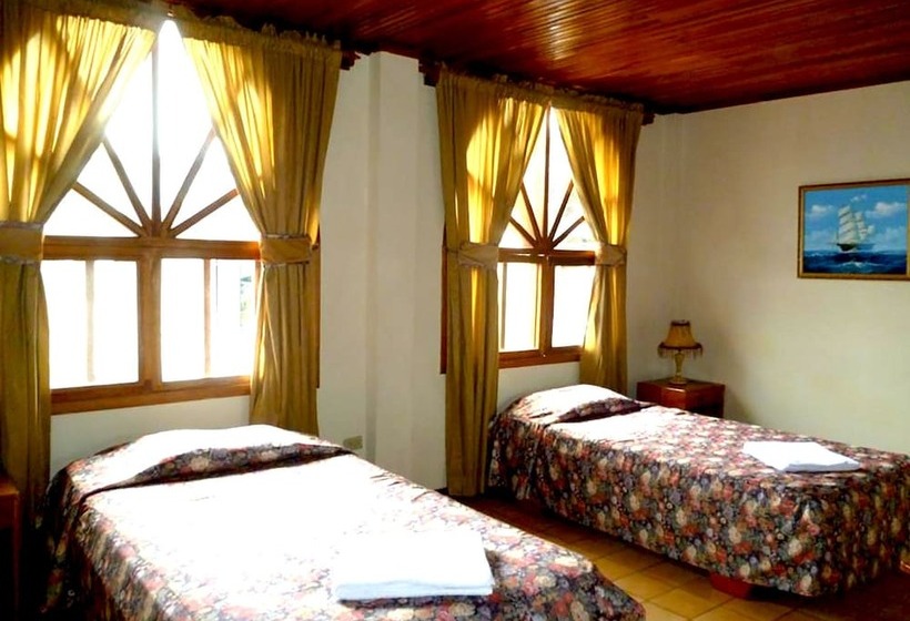 فندق Castro Galapagos