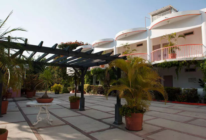 ホテル Hacienda Del Rio Oaxtepec