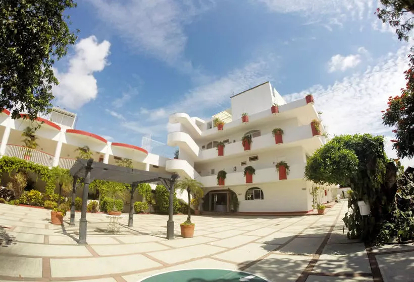 ホテル Hacienda Del Rio Oaxtepec