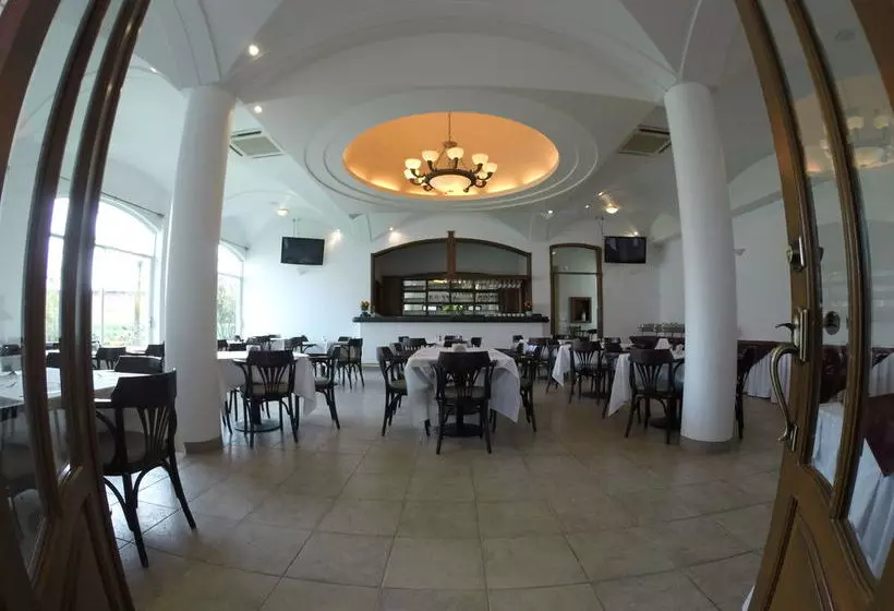 ホテル Hacienda Del Rio Oaxtepec