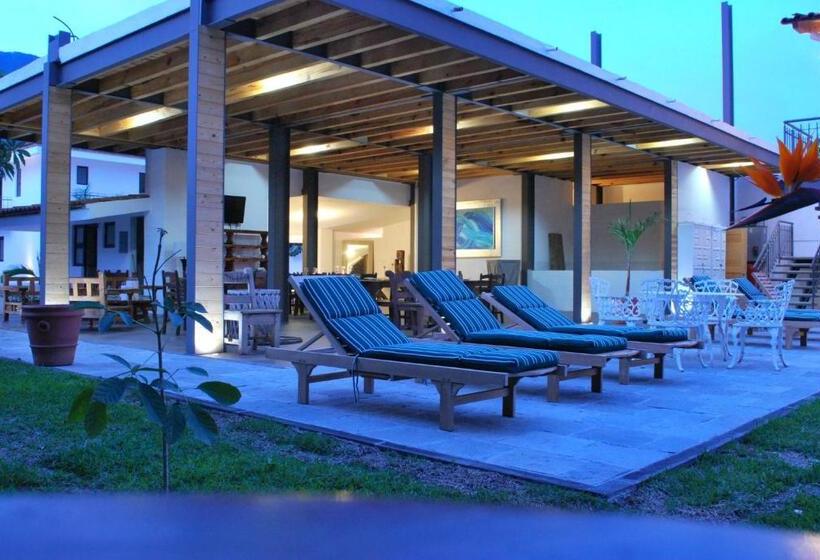 فندق La Ribereña