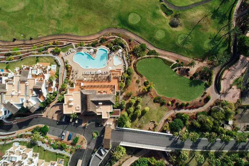 هتل Las Terrazas de Abama Suites