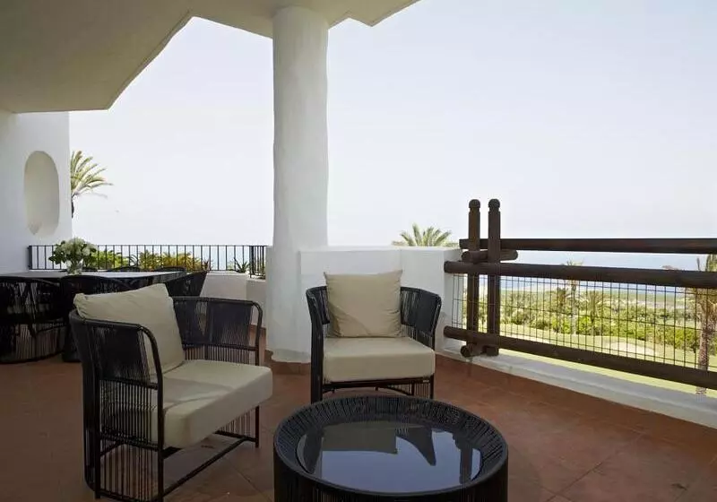 هتل Las Terrazas de Abama Suites