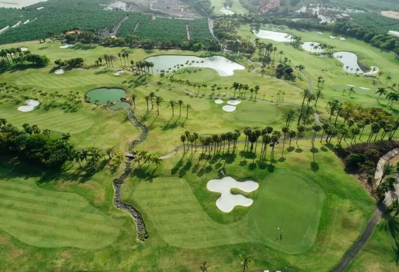 هتل Las Terrazas de Abama Suites