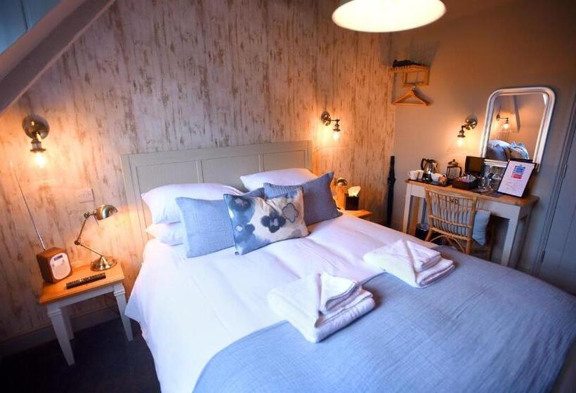 فندق The Lifeboat Inn