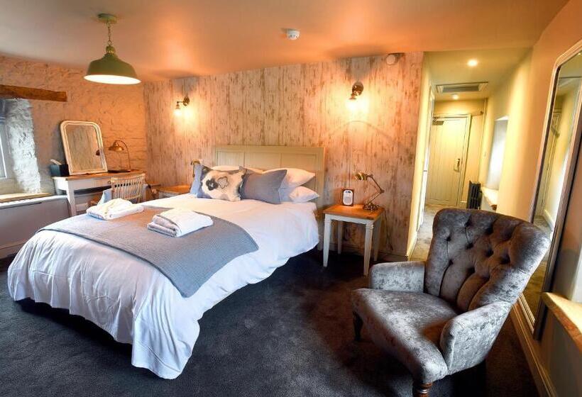 فندق The Lifeboat Inn