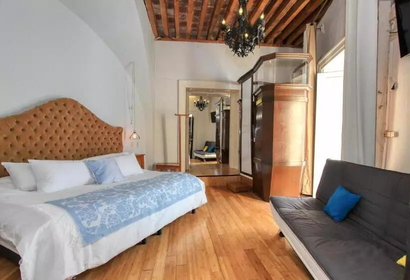 هتل Mansion Von Humboldt