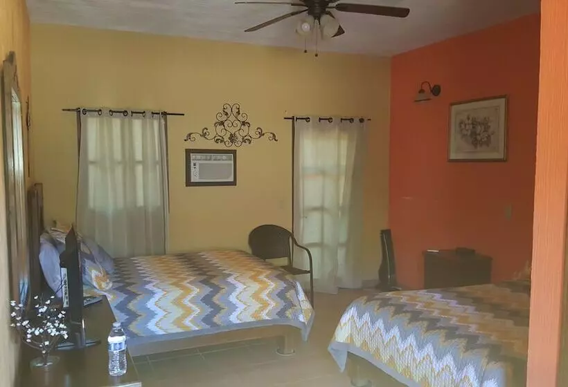 Hotel Meson Del Vino