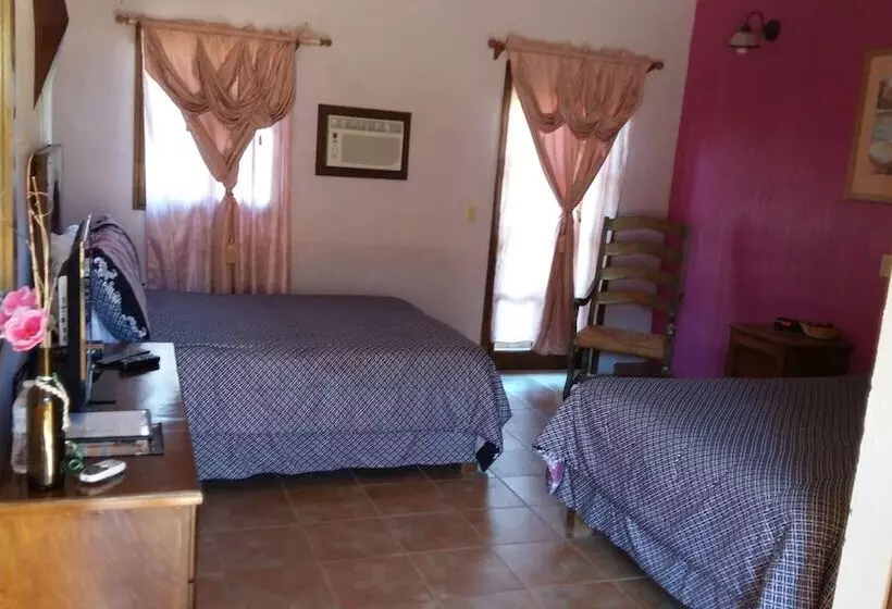 Hotel Meson Del Vino