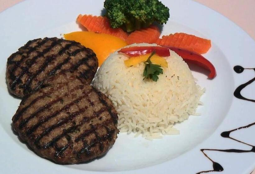 בית מלון כפרי Plaza