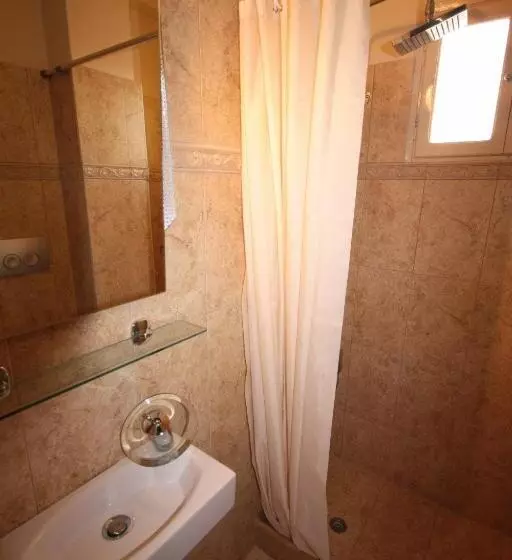 בית מלון כפרי Plaza