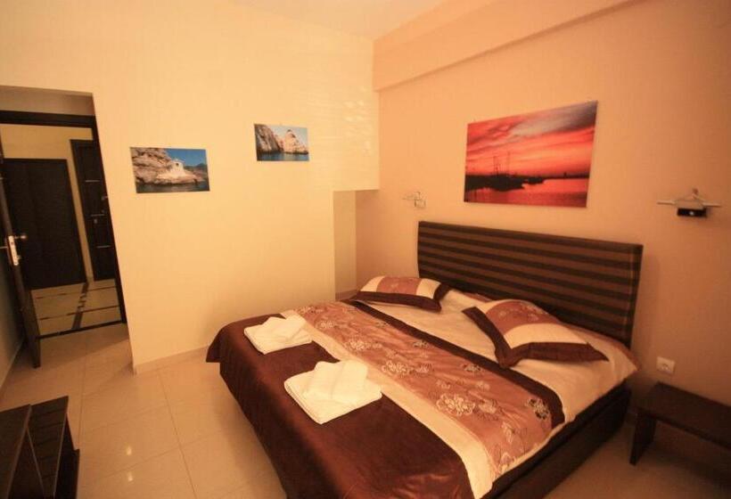 בית מלון כפרי Plaza