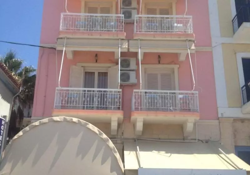 בית מלון כפרי Plaza