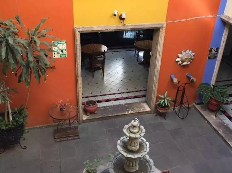 호텔 Posada Hidalgo Inn