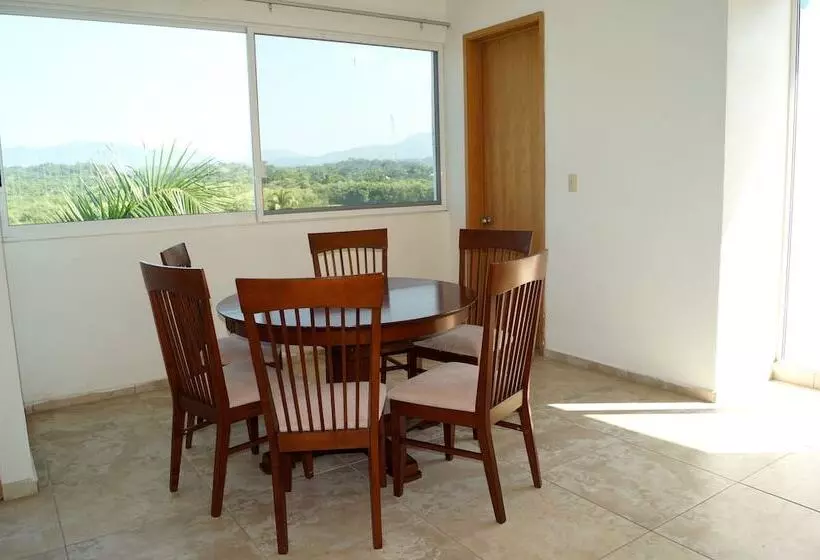 فندق Sara Suites Ixtapa