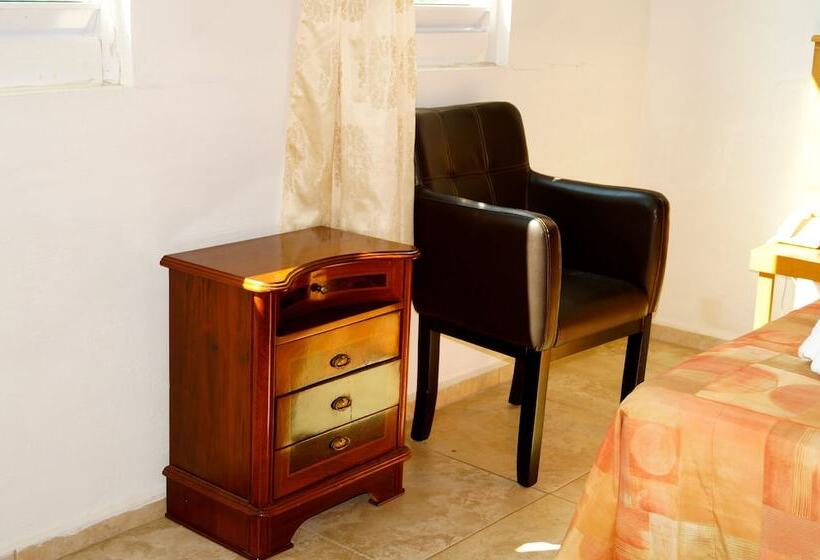 فندق Sara Suites Ixtapa