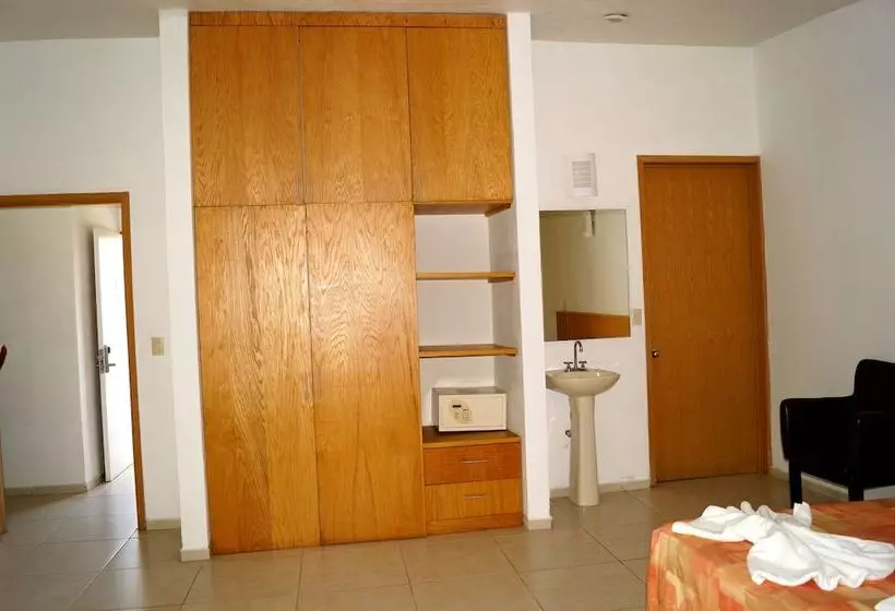 فندق Sara Suites Ixtapa