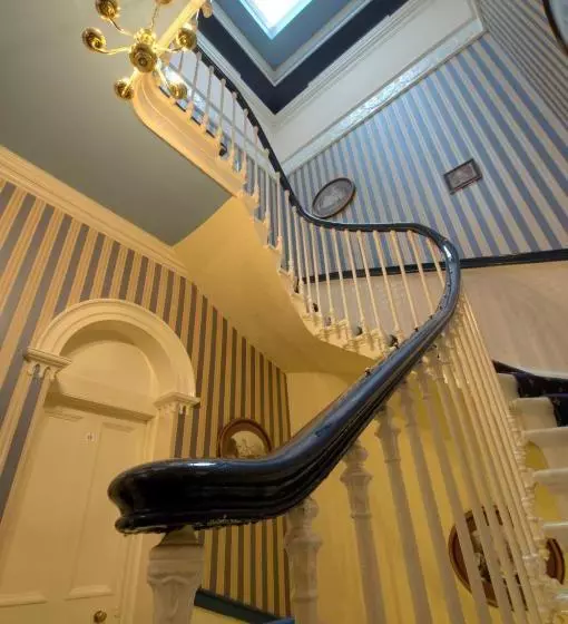 Majatalo City Guest House