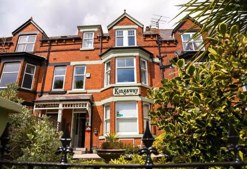 Пансион Kingsway Guesthouse A Selection Of Single, Double And Family Rooms In A Central Location