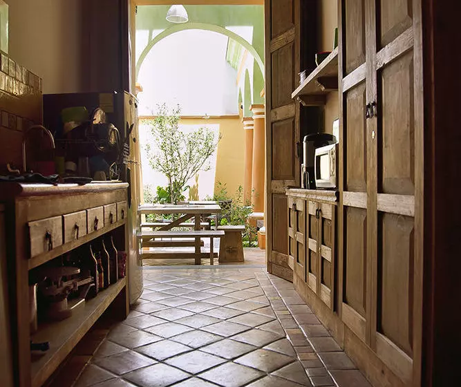 Hostel Snail Bed & Breakfast