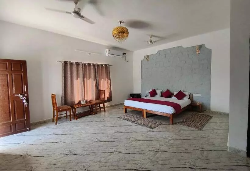 ベッドアンドブレックファースト Jawai Wildlife Safari Camp