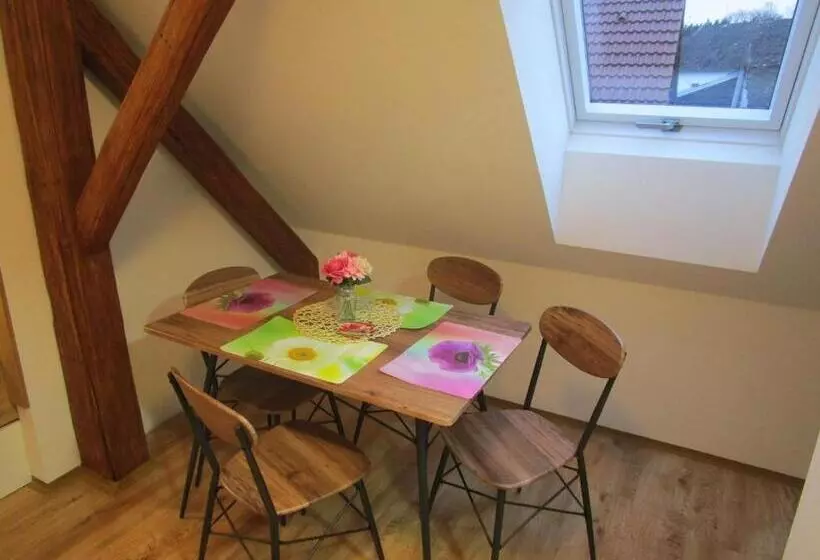 Majatalo Ubytování U Kapličky