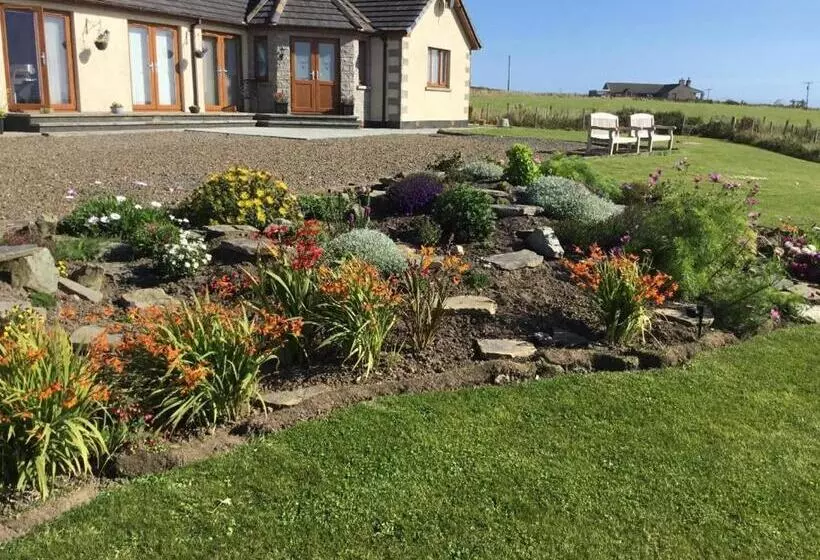 تختخواب و صبحانه A Castle View