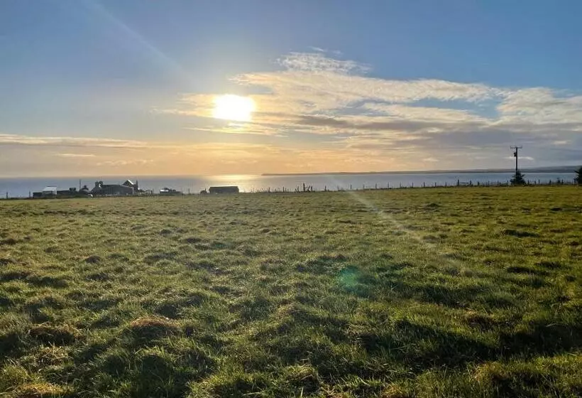 تختخواب و صبحانه A Castle View